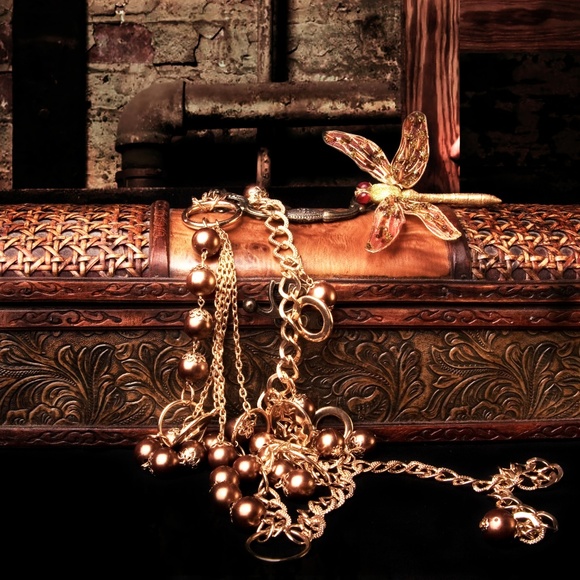 Meet your Posher, Cheryl - Picture 1 of 2